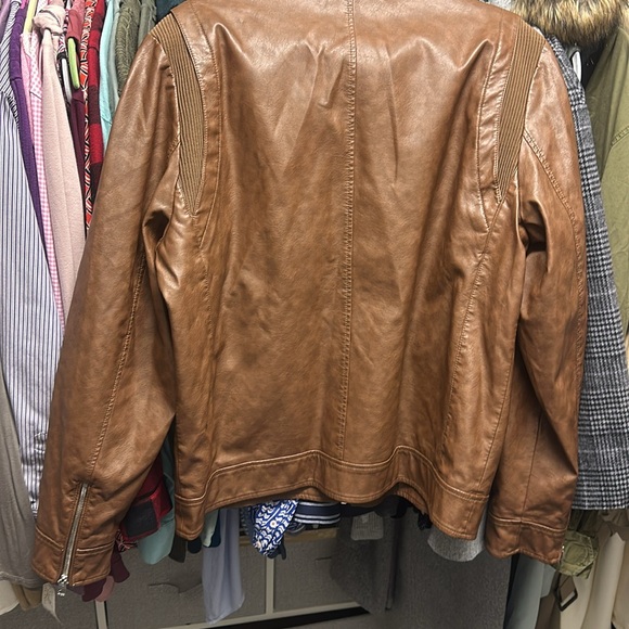 Guess Coat Men’s XL Brown with Silver Zippers. Knit at arms. - Picture 5 of 12